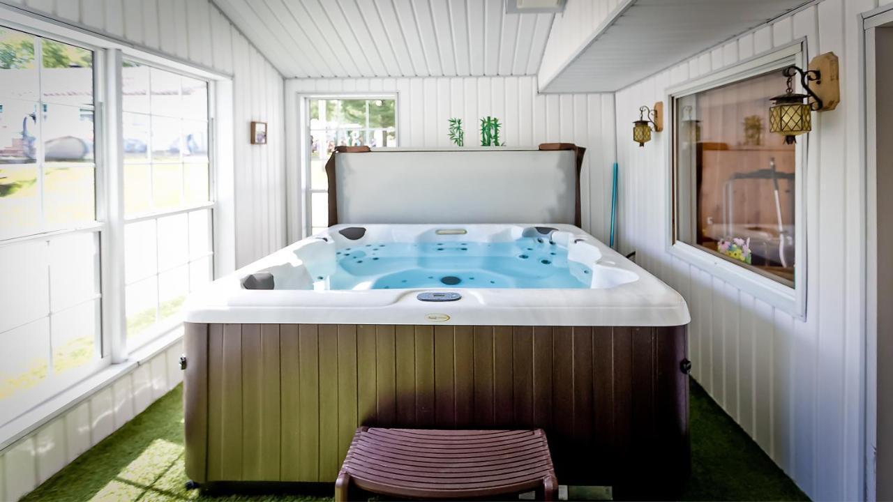 Auberge Papillon Lune Richmond المظهر الخارجي الصورة