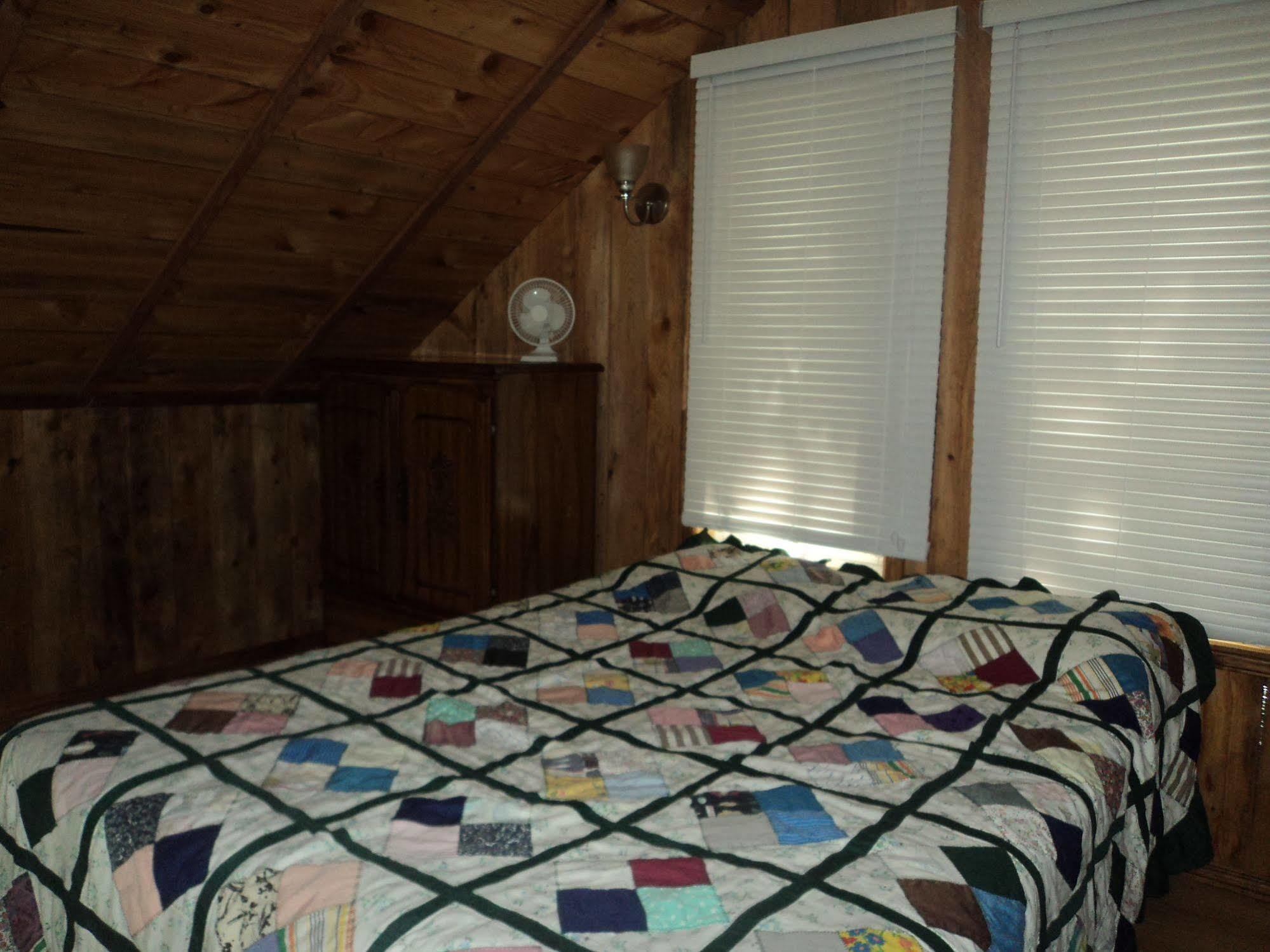 Auberge Papillon Lune Richmond المظهر الخارجي الصورة
