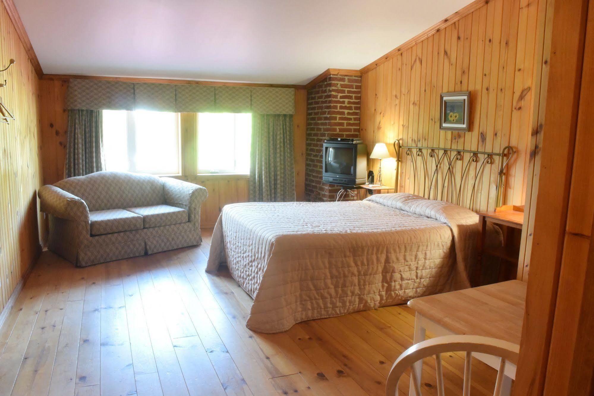 Auberge Papillon Lune Richmond المظهر الخارجي الصورة